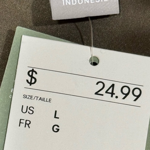 NWT H&M long brown / ear: Mocha Mousse button down long sleeve shirt size Large - Picture 8 of 13